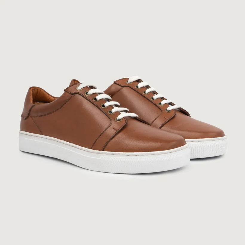 Carter Runn Tan Leather Sneakers For Men in Tan Full-Grain Leather - Lateral Side Profile View | Buy Online