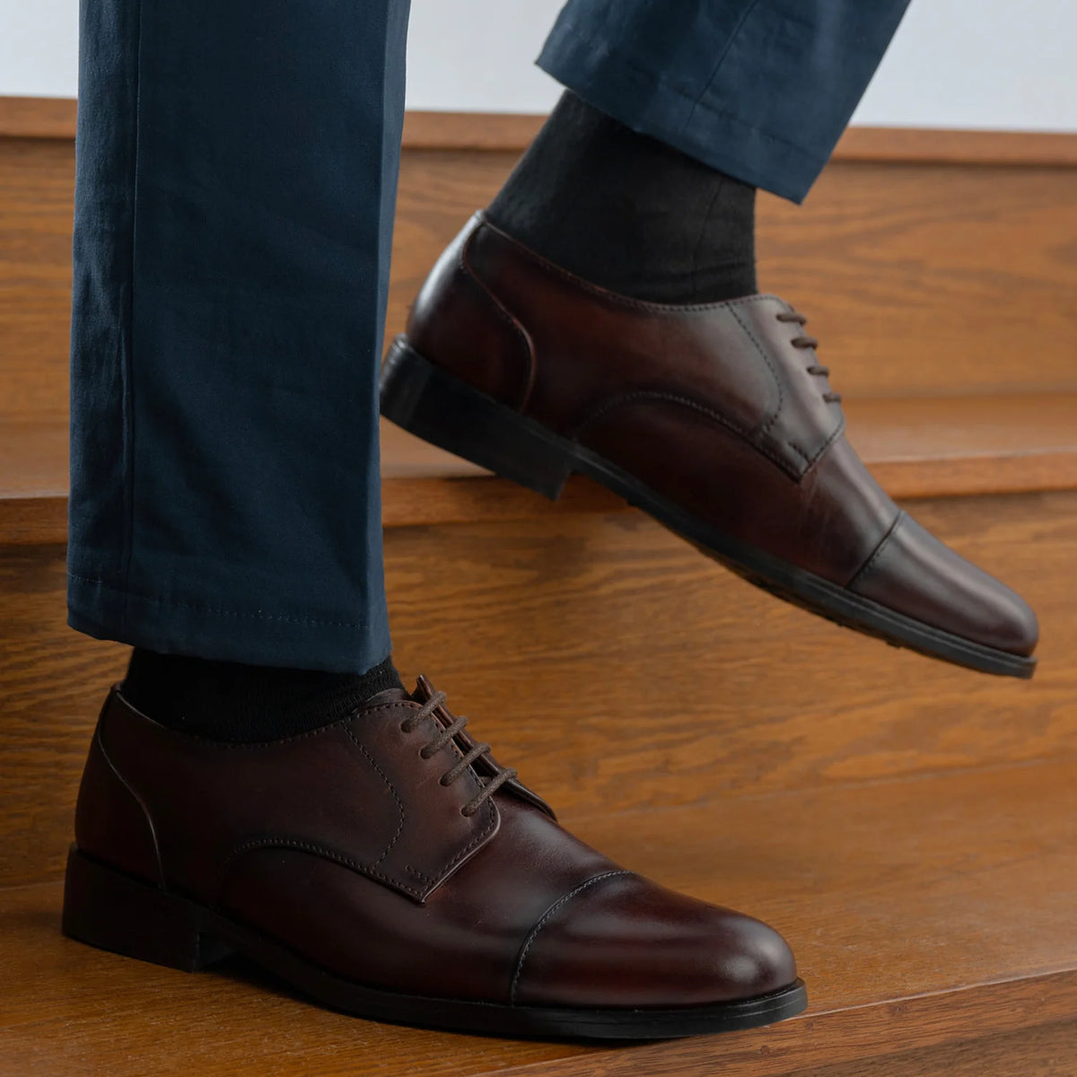 Orlaven Attorney Derby Burnished Braun Lederschuhe für Herren footwear image 9