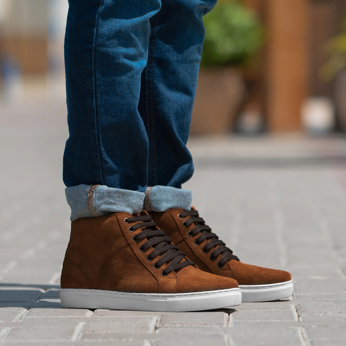 Marty High Top Braun Suede Sneaker für Herren in Brown Goatskin Suede - Seitenansicht | Online Kaufen