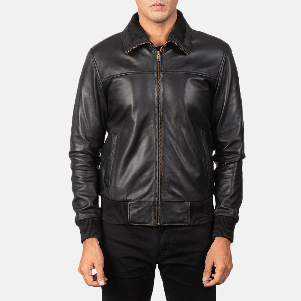 Detailansicht of Rib Knit &amp; Zipper Hardware on Men's Air Rolf Schwarz Leder-Bomberjacke für Herren