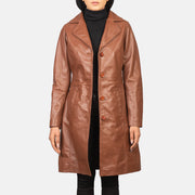 Women's Alexis Braun Single Breasted Ledermantel für Damen in Brown Cowhide Leather - Vorderansicht &amp; maßgeschneiderte Silhouette | Online Kaufen