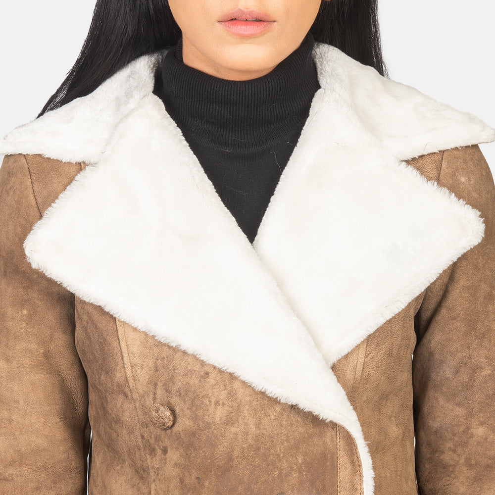 
Innenansicht Showing Fully Faux Fur Lined & Zwei funktionale Innentaschen