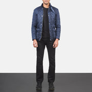 Detailansicht of Belted Band &amp; Button Hardware on Men's Barry Gesteppt Blau Windbreaker Lederjacke für Herren