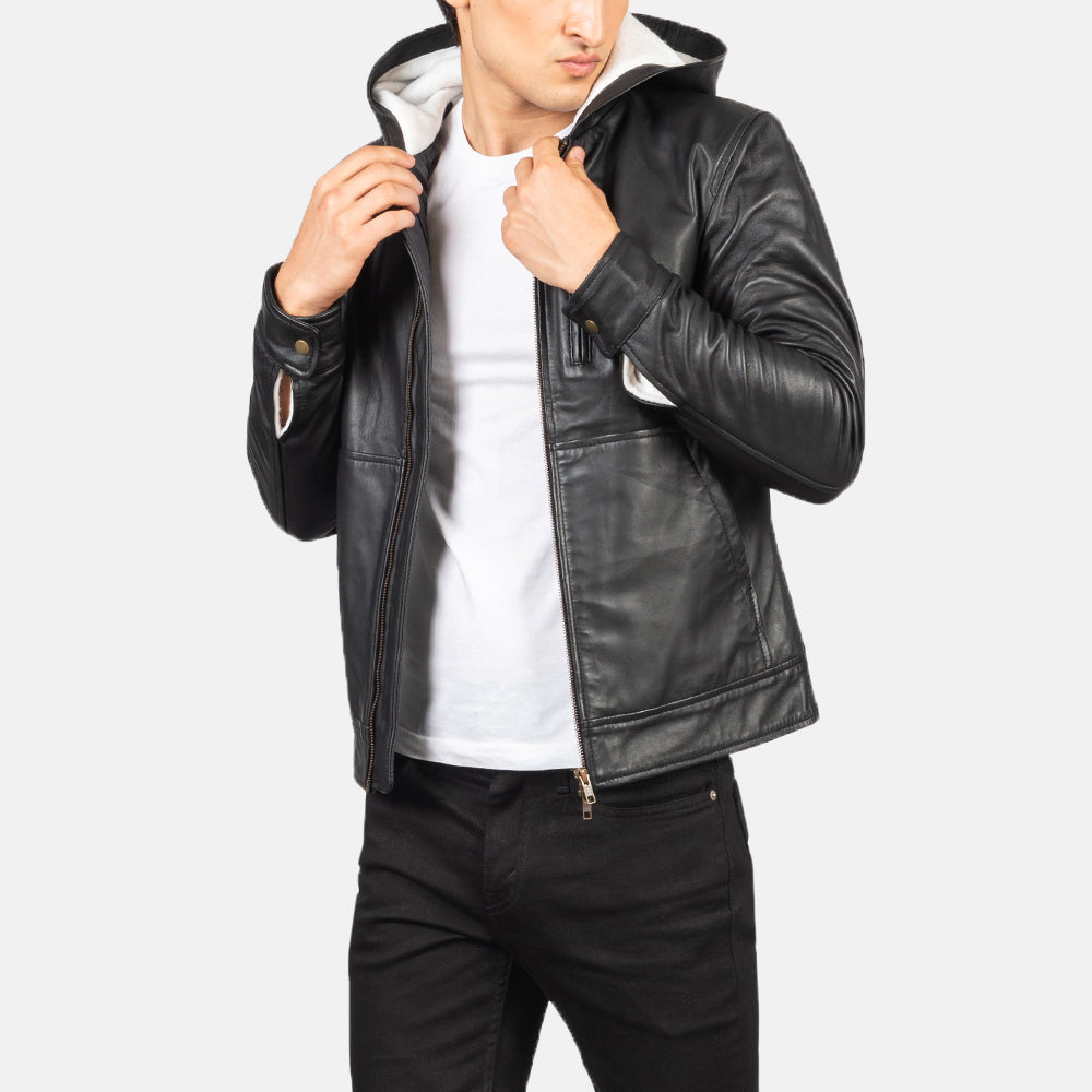 
Baston Black Hooded Leather Bomber Jacket in Black Sheepskin Leather - Vorderansicht & maßgeschneiderte Silhouette | Online Kaufen