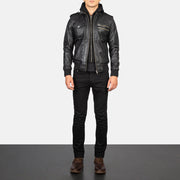 Men's Bravado Black Hooded Leather Bomber Jacket - Seitenansicht mit ergonomischem Ärmelschnitt