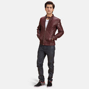 
Burgunn Dee Kastanienbraun Leder-Bikerjacke für Herren - Seitenansicht mit ergonomischem Ärmelschnitt & sportlicher Passform