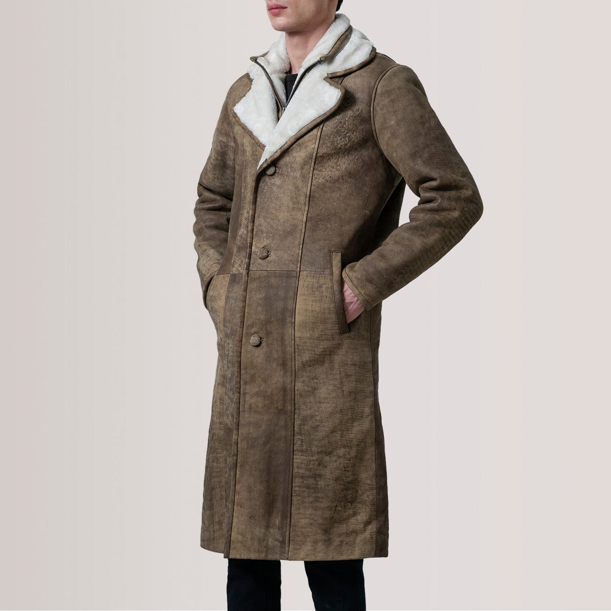
Cai Vintage-Braun Leather Shearling Ledermantel für Herren For Men - Seitenansicht mit ergonomischem Ärmelschnitt & sportlicher Passform
