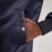 Innenansicht Showing Quilted Polyester Lining &amp; Zwei Innentaschen