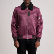 Clyde B-15 Kastanienbraun Leder-Bomberjacke für Herren in Maroon Satin - Vorderansicht &amp; maßgeschneiderte Silhouette | Online Kaufen