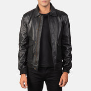 Men's Coffmen Brown Suede A2 Bomber Jacket in Brown Goatskin Suede - Vorderansicht &amp; maßgeschneiderte Silhouette | Online Kaufen
