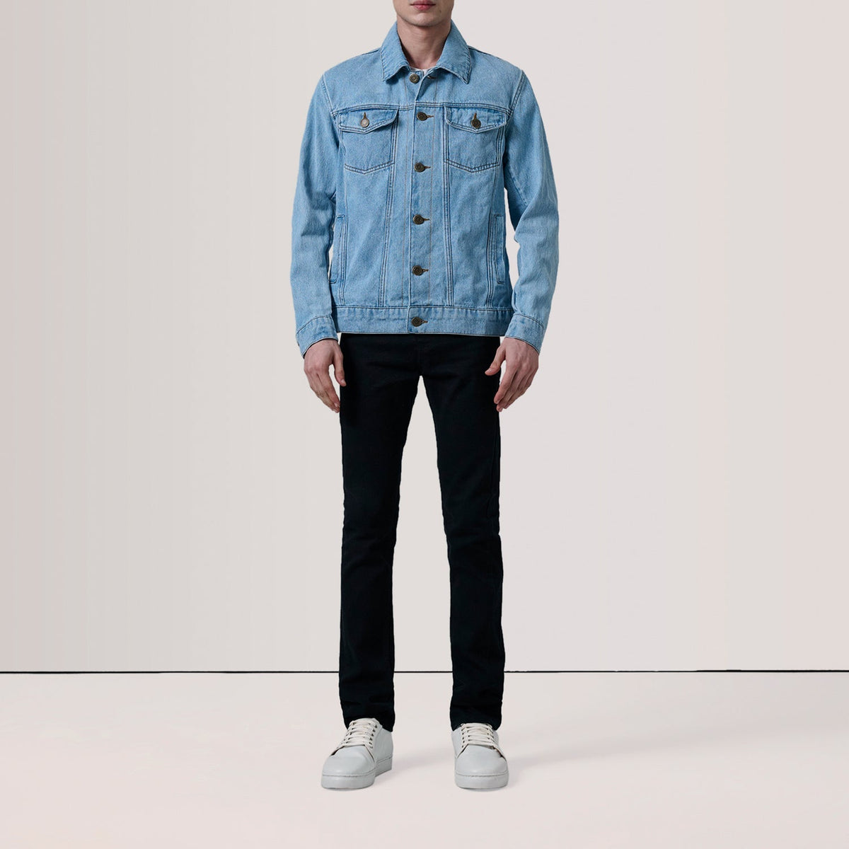 Light Blue Full-Grain leather Jacket - Rückansicht mit passgenauen Schultern &amp; sauberem Saum