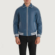 Detailansicht of Shirt collar &amp; Zipper Hardware on Cooper Blau Leather Varsity Lederjacke für Herren