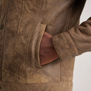
Innenansicht Showing Fully Faux Fur Lined & Zwei funktionale Innentaschen