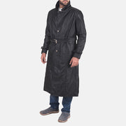 Black Cowhide Leather Trench Coat - Rückansicht mit passgenauen Schultern &amp; sauberem Saum