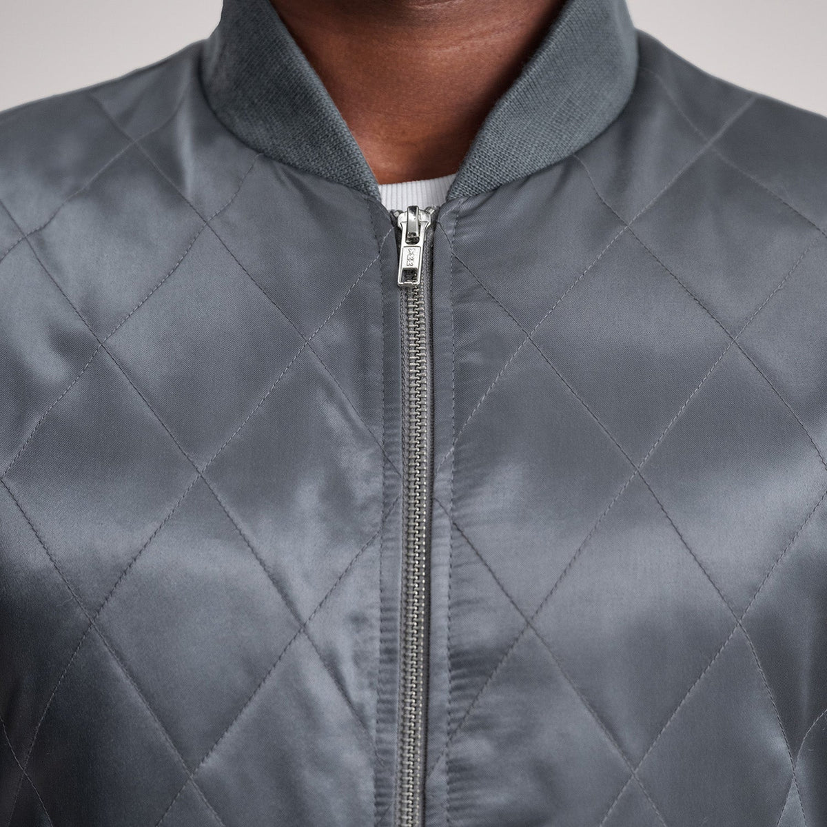 
Innenansicht Showing Polyester Lining & Zwei funktionale Innentaschen