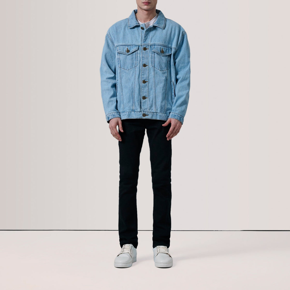 Light Blue Full-Grain leather Jacket - Rückansicht mit passgenauen Schultern &amp; sauberem Saum