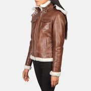 
Brown Sheepskin Snuffed Bomber Jacket - Rückansicht mit passgenauen Schultern & sauberem Saum