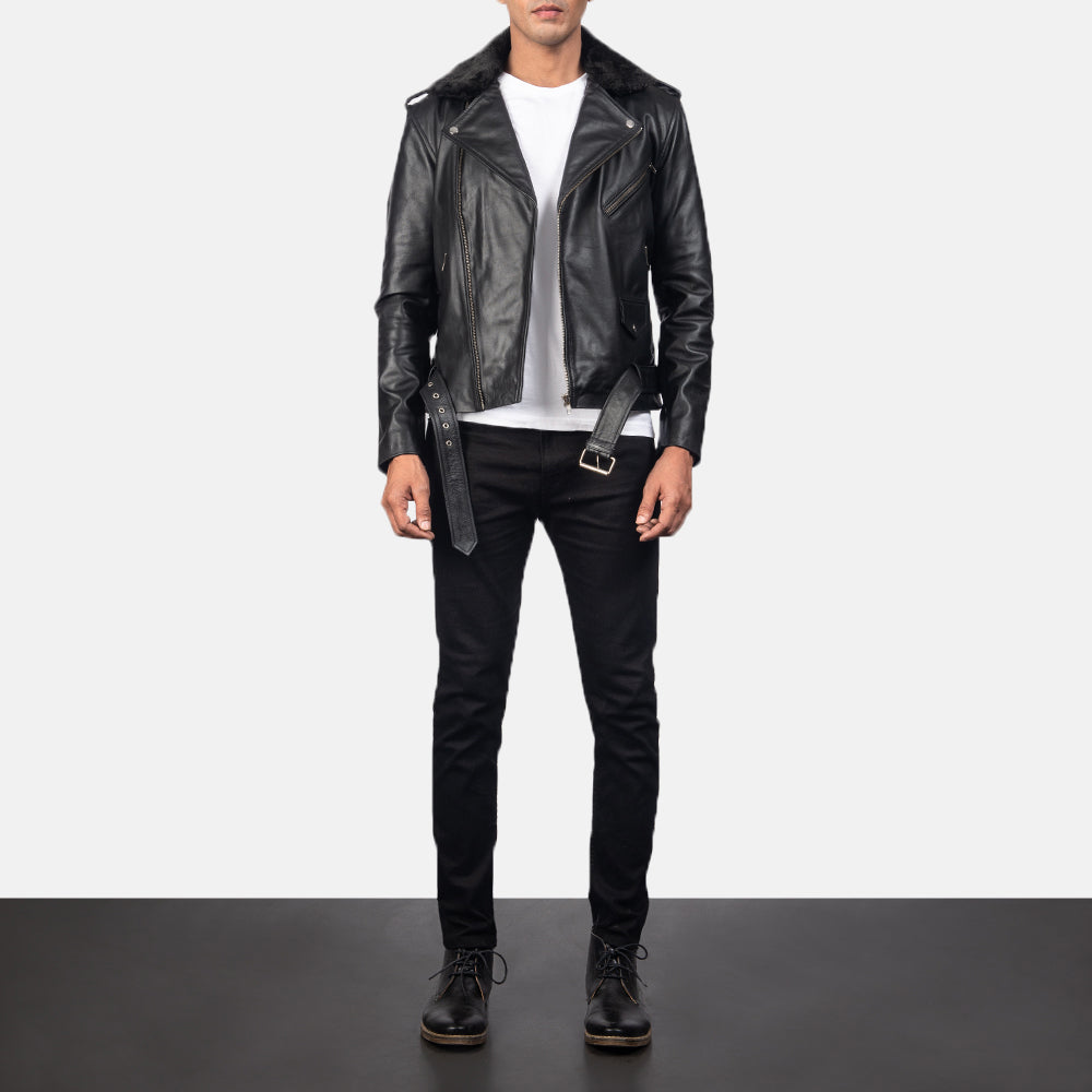 
Furton Black Leather Biker Jacket - Seitenansicht mit ergonomischem Ärmelschnitt & sportlicher Passform