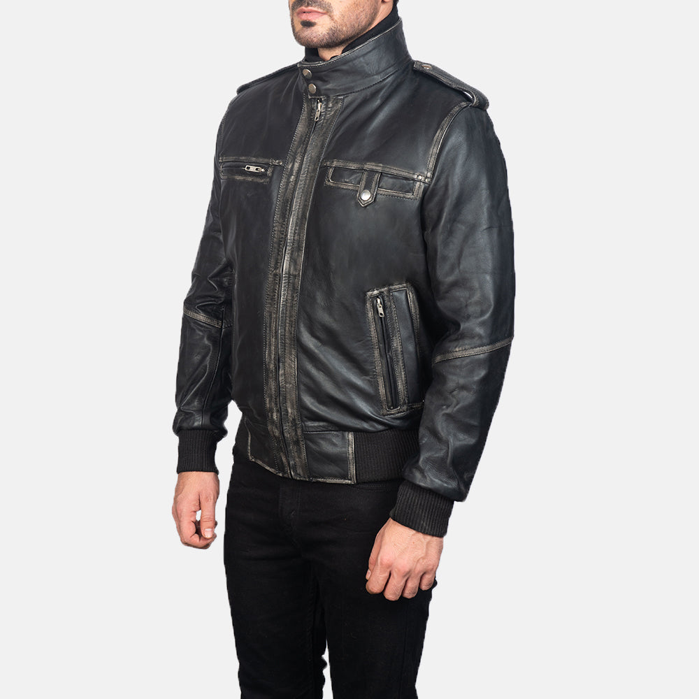 Black Cowhide Leather Bomber Jacket - Rückansicht mit passgenauen Schultern &amp; sauberem Saum