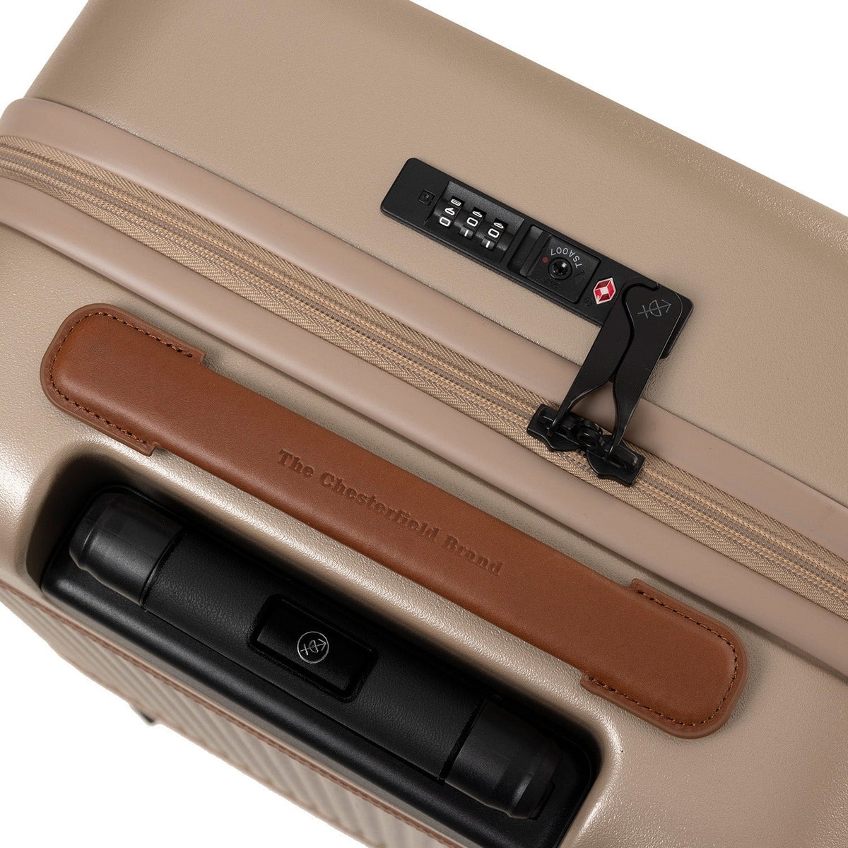 
Tailored Rib Cuffs & Hem Craftsmanship Construction Detail on Hand Luggage Suitcase Zuna für Damen für Damen