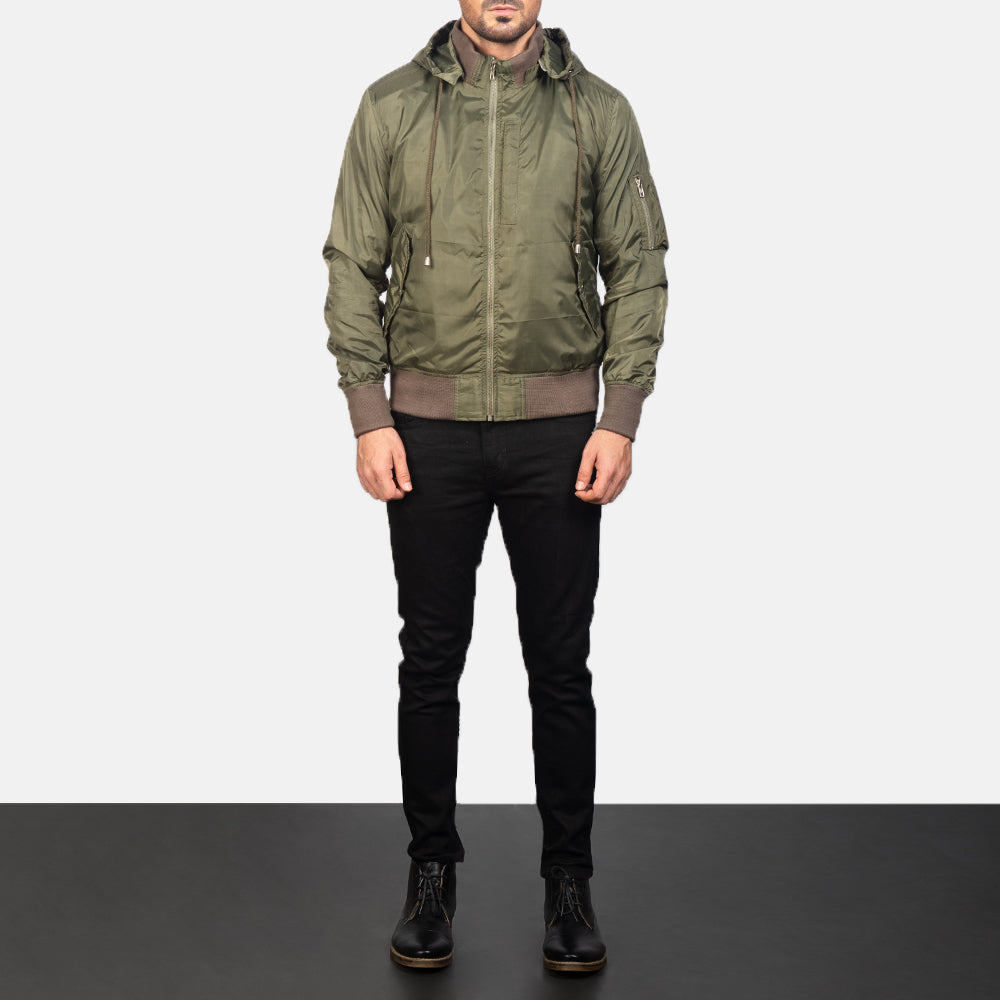 
Hanklin MA-1 Grün Hooded Leder-Bomberjacke für Herren - Seitenansicht mit ergonomischem Ärmelschnitt & sportlicher Passform