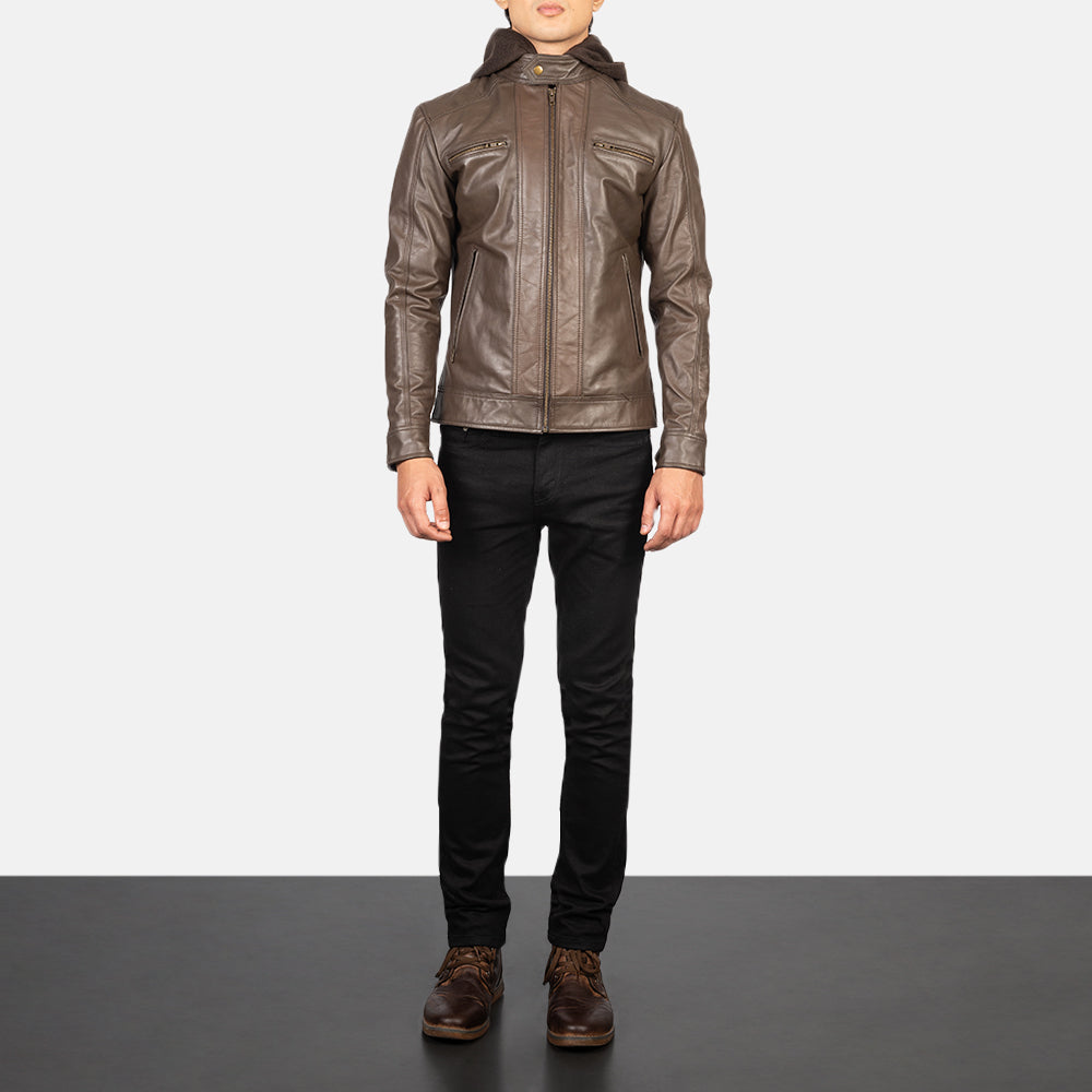 Men's Hector Braun Hooded Leder-Bikerjacke für Herren - Seitenansicht mit ergonomischem Ärmelschnitt