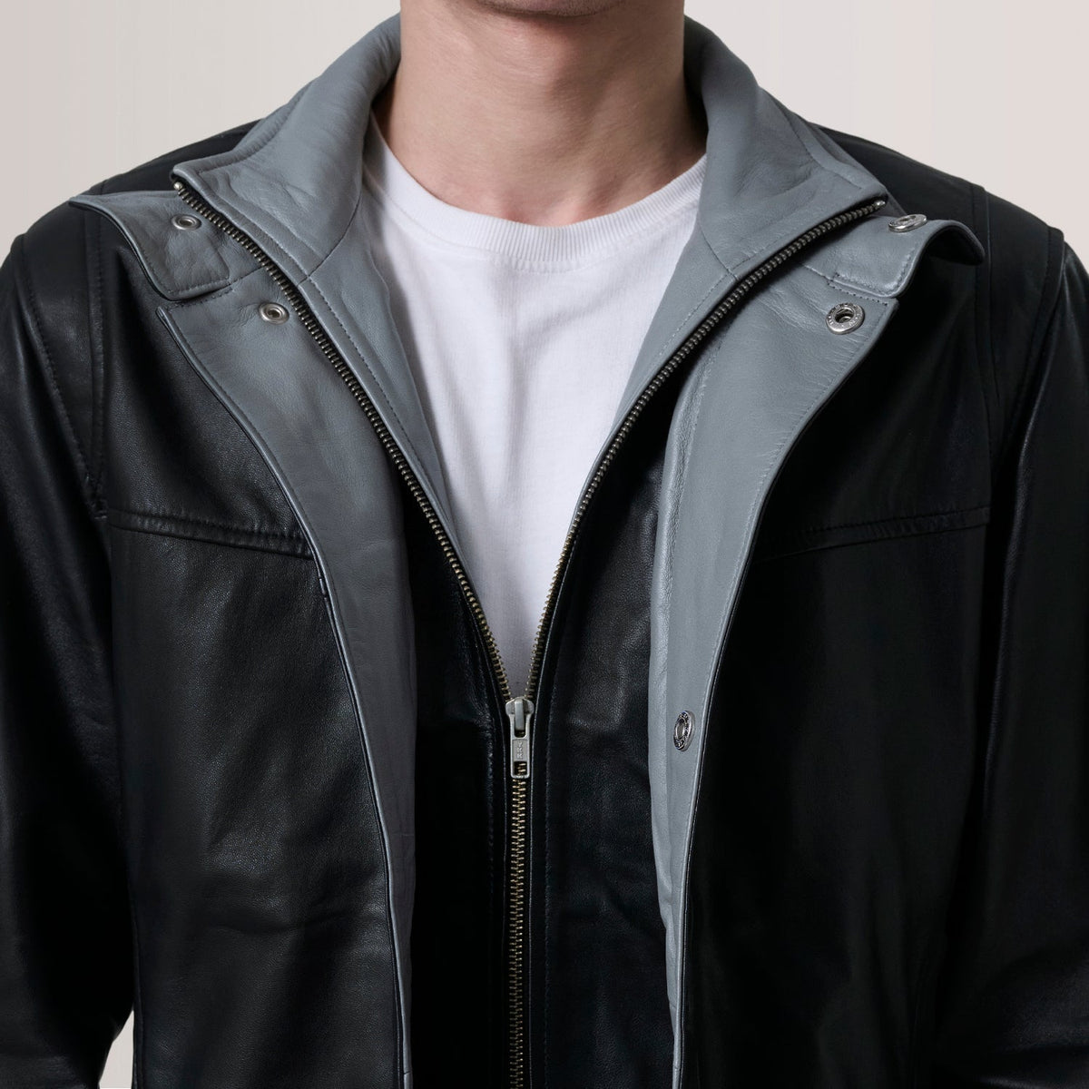 Innenansicht Showing Quilted Polyester Lining &amp; Zwei Innentaschen