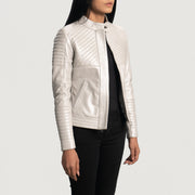 
Silver Sheepskin Leather Biker Jacket - Rückansicht mit passgenauen Schultern & sauberem Saum