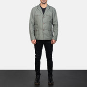 Kajetan Grau Safari Lederjacke für Herren - Seitenansicht mit ergonomischem Ärmelschnitt