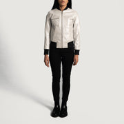 Detailansicht of Varsity &amp; Zipper Hardware on Lana Silver Leder-Bomberjacke für Damen