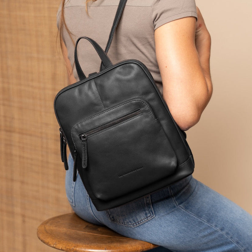 Floran Full-Grain Leather Backpack für Damen
