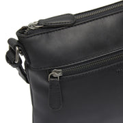 
Classic 100% Full-Grain leather Bag - Rückansicht mit verstärkten Lederträgern & handwerklichen Nähten