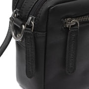 Samui Vollnarbenleder Crossbody-Tasche - Structured Side Profile Showing Gusset Depth &amp; Expansion Capacity