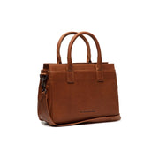 Styled Fit Perspective of Garda Full-Grain Leather Handbag für Damen on Model - Natural Daylight Drape
