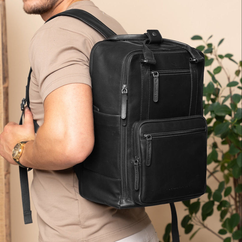 Calden Full-Grain Leather Laptop Backpack für Damen