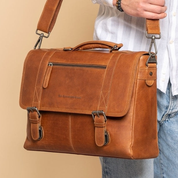 Classic 100% Full-Grain leather Briefcase - Rückansicht mit verstärkten Lederträgern & handwerklichen Nähten