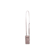 Styled Fit Perspective of Salta Full-Grain Leather Phone Bag für Damen on Model - Natural Daylight Drape