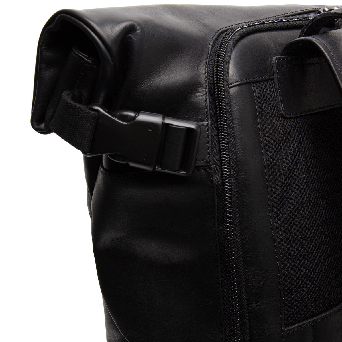 
Innenansicht Showing Dedicated Padded Laptop Sleeve & Multi-Compartment Organization
