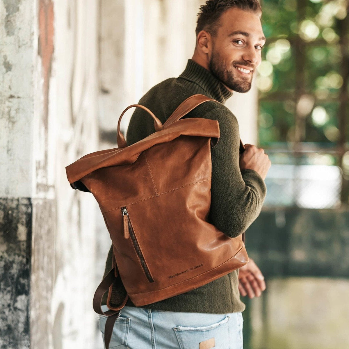 
Liverpool Vollnarbenleder Roll-top Backpack – alternate product view 2
