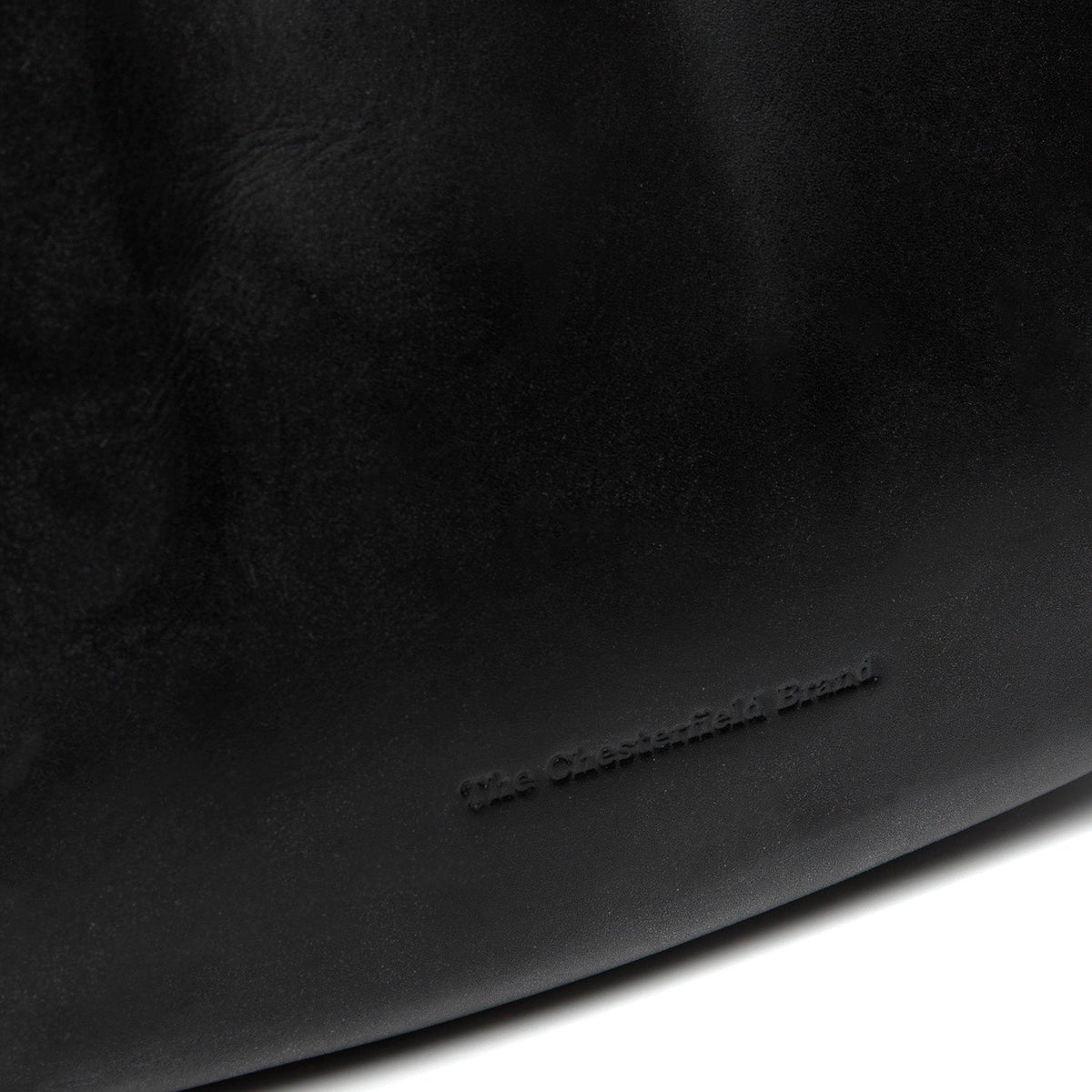 
Alexandria Vollnarbenleder-Schultertasche - Strukturierte Seitenansicht mit Faltentiefe & Erweiterungsvolumen