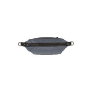 Lovund Vollnarbenleder-Schultertasche - Structured Side Profile Showing Gusset Depth &amp; Expansion Capacity