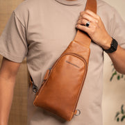 Leather Sling Bag Bowey für Damen – Zusätzliche Produktansicht 3