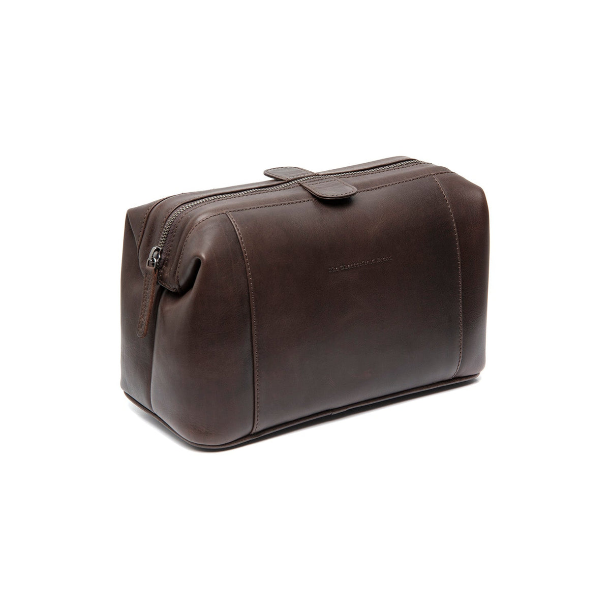 Styled Fit Perspective of Biassa Full-Grain Leather Toiletry Bag für Damen on Model - Natural Daylight Drape