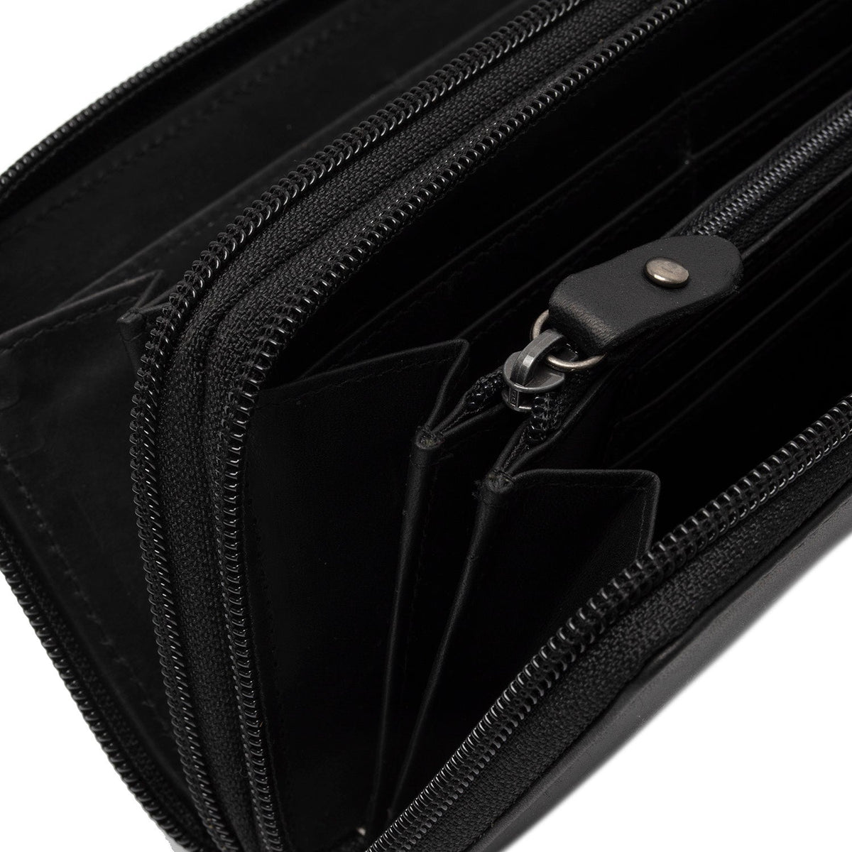 Solid Antique Brass Hardware &amp; Heavy-Duty Dual Zipper Detail on Hadley Full-Grain Ledergeldbörse für Damen