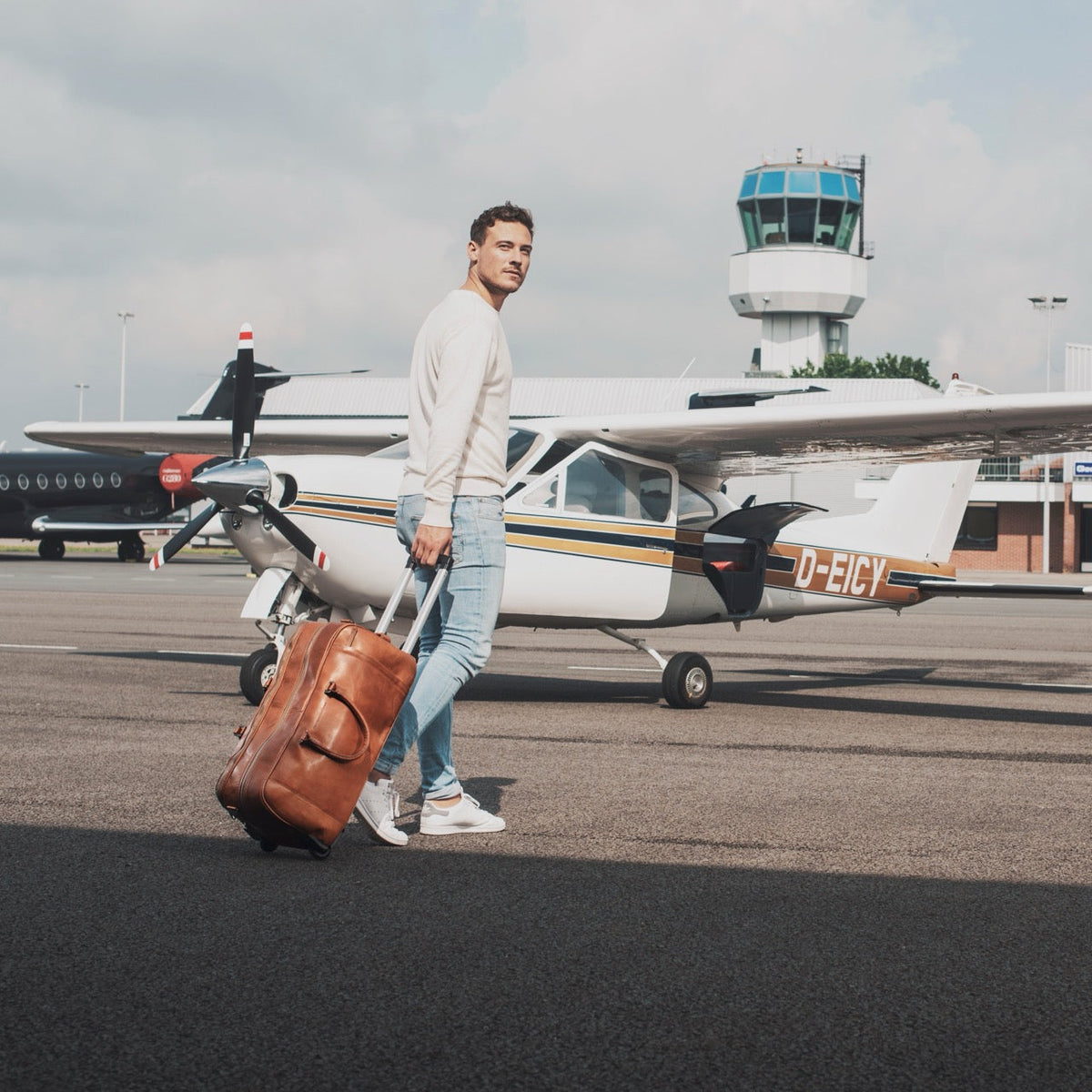 Leather Weekender Trolley Jayven für Damen – Zusätzliche Produktansicht 3