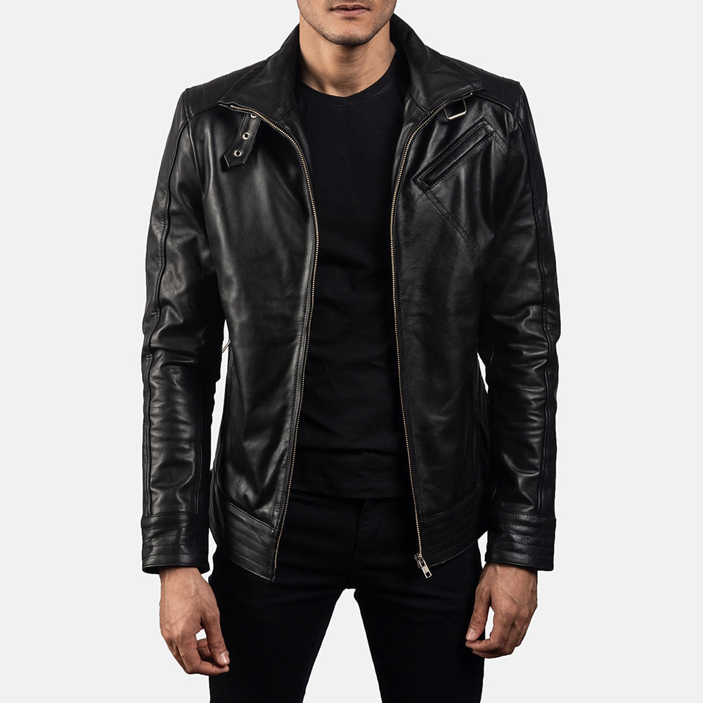 
Legacy Schwarz Leder-Bikerjacke für Herren in Black Cowhide Leather - Vorderansicht & maßgeschneiderte Silhouette | Online Kaufen