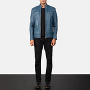 
Mack Blau Leder-Bikerjacke für Herren - Seitenansicht mit ergonomischem Ärmelschnitt & sportlicher Passform