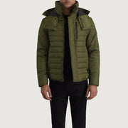 
Malcolm Grün Hooded Puffer Lederjacke für Herren in Green Full-Grain Leather - Vorderansicht & maßgeschneiderte Silhouette | Online Kaufen