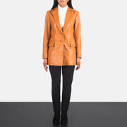 Women's Marilyn Tan Brown Leather Blazer - Seitenansicht mit ergonomischem Ärmelschnitt