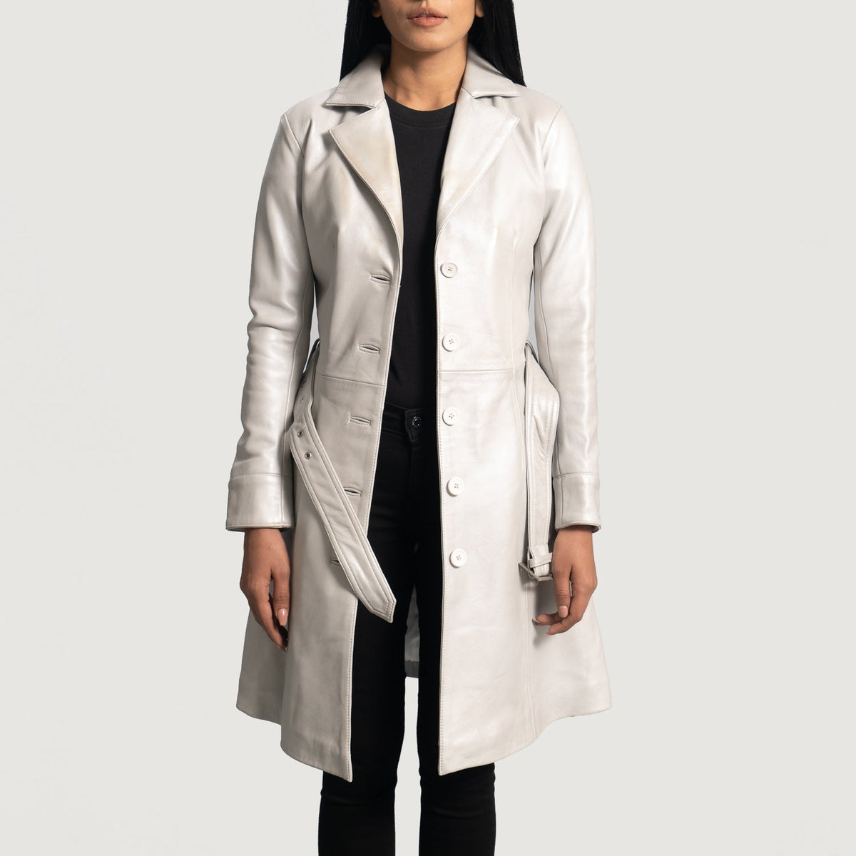 Silver Sheepskin Leather Trench Coat - Rückansicht mit passgenauen Schultern &amp; sauberem Saum